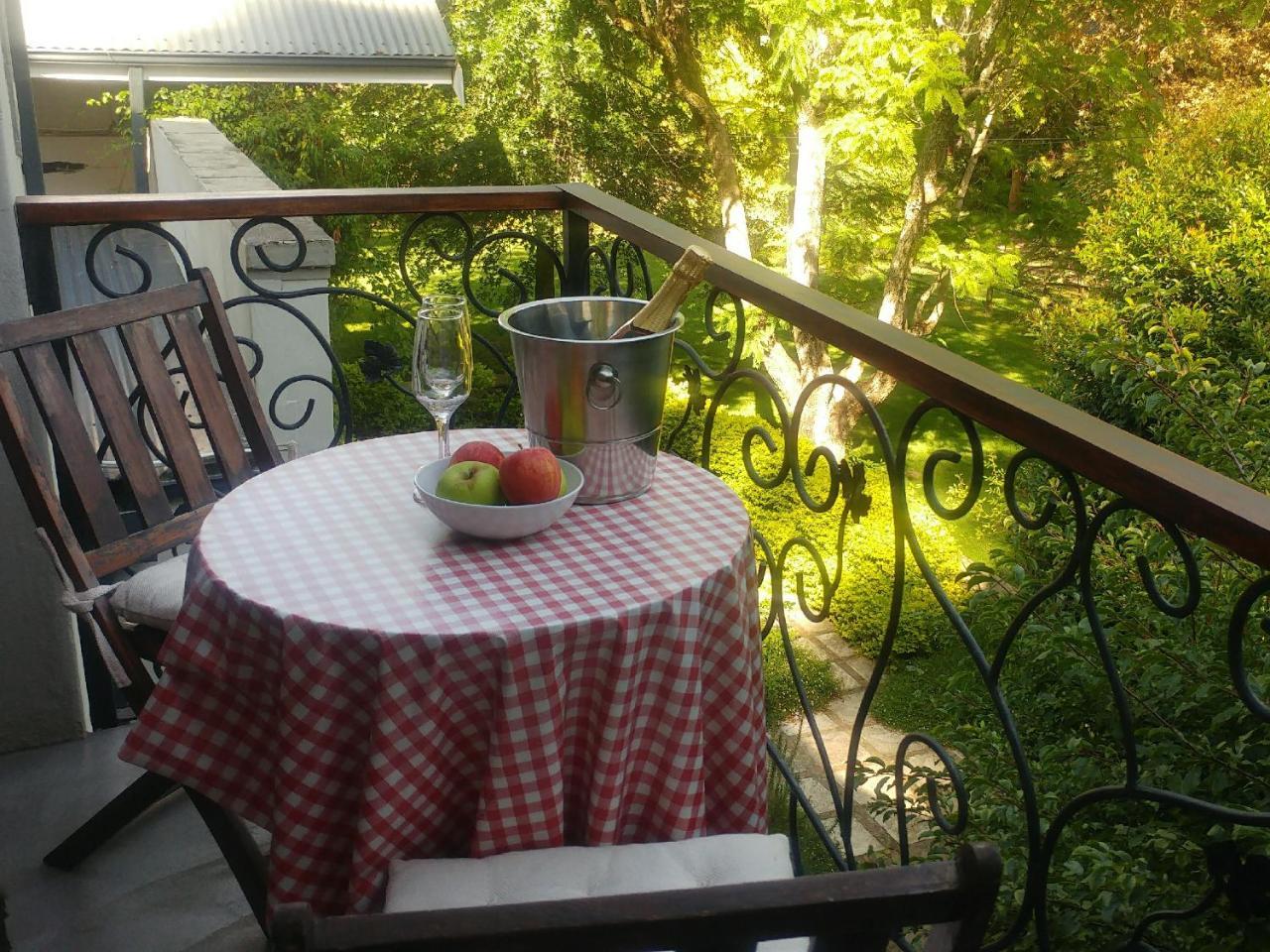 Aan De Vliet Guest House Stellenbosch Ruang foto