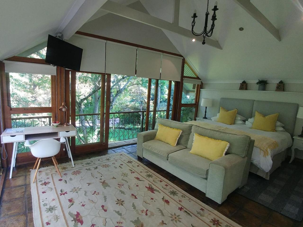 Aan De Vliet Guest House Stellenbosch Bagian luar foto